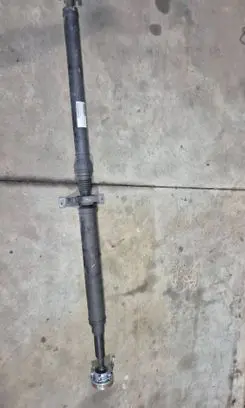 Dodge Challenger Rear driveshaft/prop shaft 52123974AI