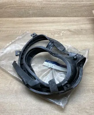 Mercedes-Benz E W210 Headlight part A2108261280