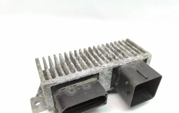 Renault Trafic III (X82) Glow plug pre-heat relay 271206395R RCS812