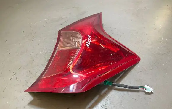 Nissan Note (E12) Rear/tail lights