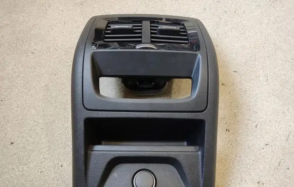BMW X3 G01 Other center console (tunnel) element 6813111