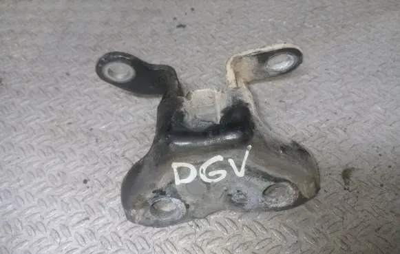 Toyota Yaris Rear door upper hinge