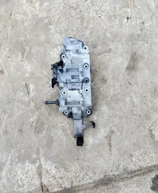 BMW X5 F15 A/C compressor mount bracket 8506863 174788