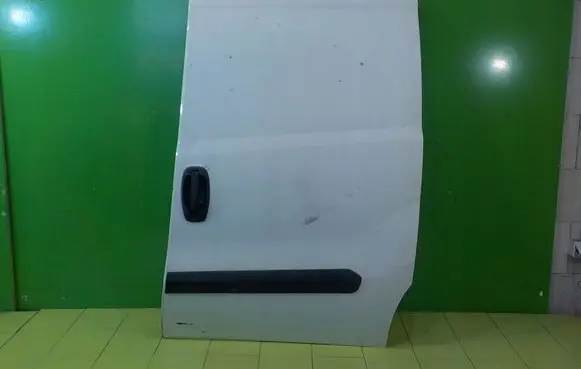 Opel Combo D Front door 