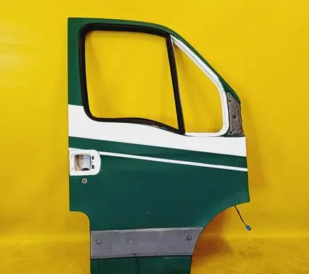 Iveco Daily 3rd gen Front door 