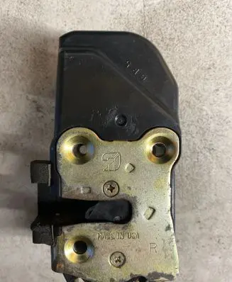 Jeep Cherokee III KJ Rear door lock