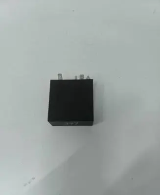 Audi A4 S4 B5 8D Other relay 8D0907701A D15502
