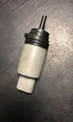 BMW 5 E60 E61 Windscreen/windshield washer pump 6934159