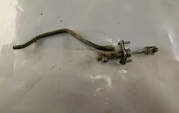 Mitsubishi Grandis Clutch master cylinder