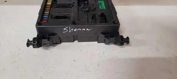 Volkswagen Sharan Relay mounting block 7M0937502A 96011571 65977376