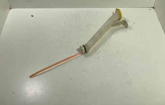 Renault Koleos I Window washer liquid tank fill tube 28915JY00A