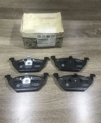 Volkswagen Golf VII Brake pads (front) 6Q0698151