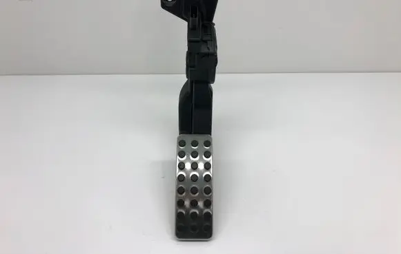 Mercedes-Benz GLE (W166 - C292) Accelerator throttle pedal A2923000100