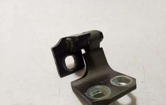 Jeep Cherokee Front door upper hinge 19795C