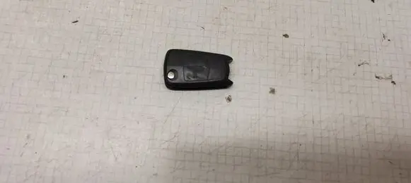 Opel Zafira B Ignition key/card 
