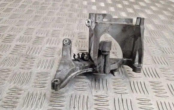 Citroen C4 II Fuel filter bracket/mount holder 9678325480