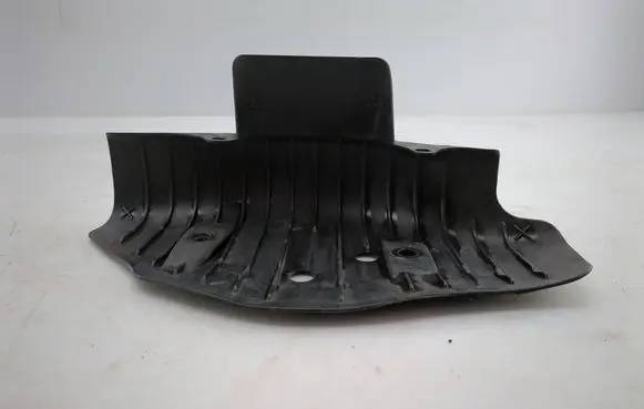 Rear underbody cover/under tray