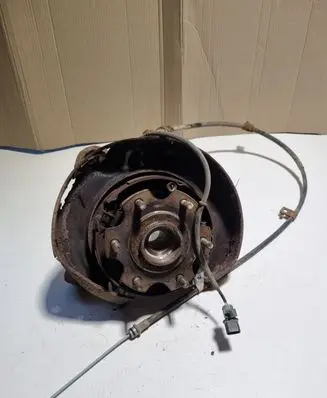 Mitsubishi Pajero Rear wheel hub