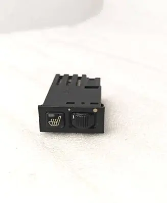 BMW 7 E38 Seat heating switch 61318352259 459500 03055000