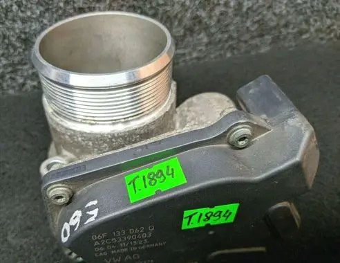 Volkswagen PASSAT B7 Throttle valve 06F133062Q
