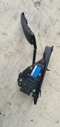 Renault Espace IV Accelerator throttle pedal 820007513