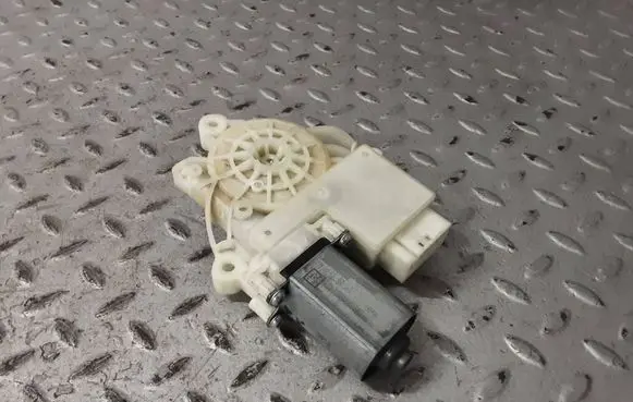 BMW XM Front door window regulator motor 61355A53091 5A53091
