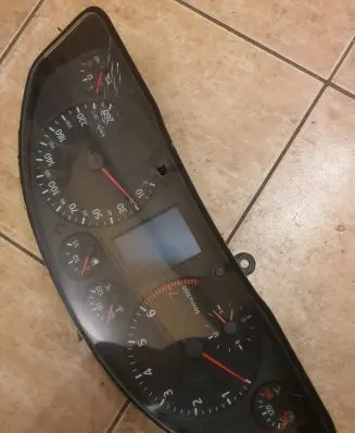 Audi A6 S6 C5 4B Speedometer (instrument cluster) 8D0919880R 8d0919980r