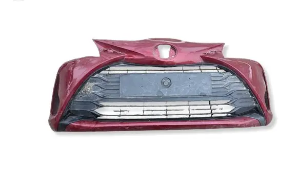 Toyota Yaris Front bumper upper radiator grill 531020D120