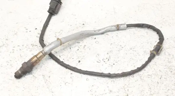 Volkswagen PASSAT B6 Lambda probe sensor 06F906262H 1928404687