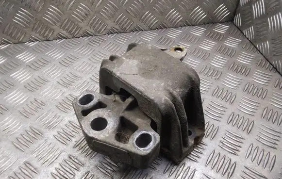 Seat Alhambra (Mk1) Engine mount bracket 7M3199555