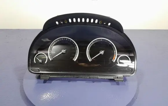 BMW 5 F10 F11 Speedometer (instrument cluster) 9285176