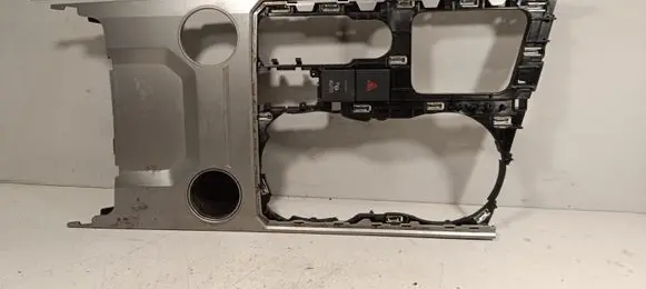 Volkswagen Touareg III Other center console (tunnel) element 761864089