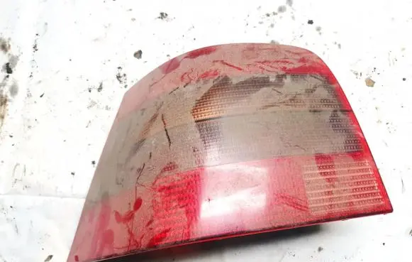 Volkswagen Golf IV Rear/tail lights 148185 148197