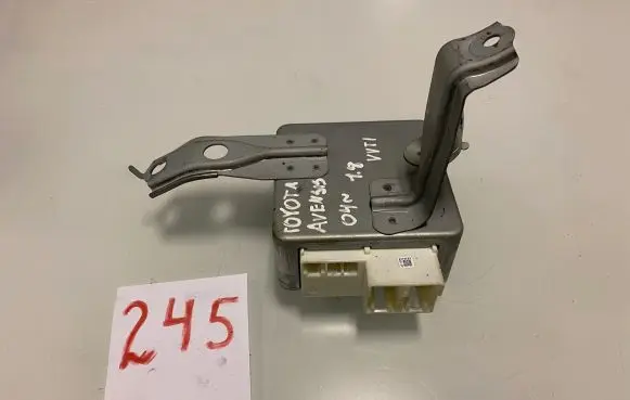 Toyota Avensis T250 Power steering control unit/module 8965005030 6900000563