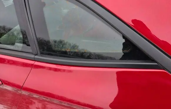 Opel Astra K Side middle window/glass 