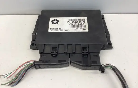 Jeep Commander Gearbox control unit/module 05026017AE P05026017AE