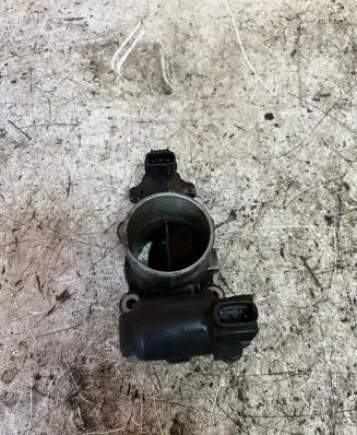 Toyota Avensis T250 Throttle valve PA612GF33