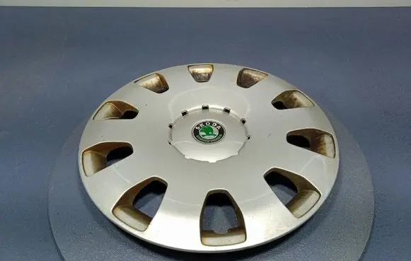 Skoda Octavia Mk2 (1Z) R17 wheel hub/cap/trim 1U0601147G