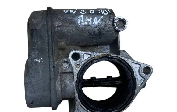 Nissan Qashqai Throttle valve 03G128063B