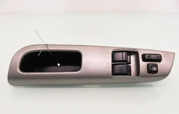 Toyota Corolla E120 E130 Electric window control switch 8480202291B0 7423202220