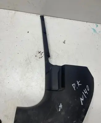 Foot area side trim