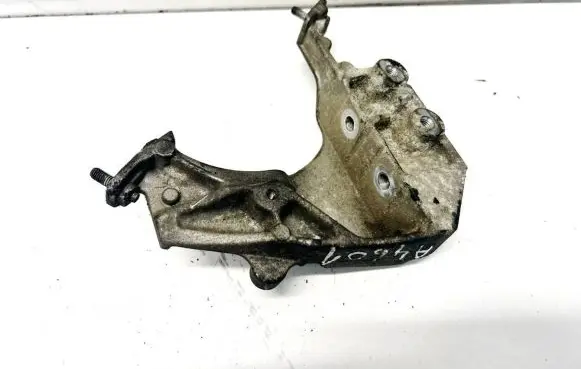 Citroen C5 Engine mounting bracket 9635909880
