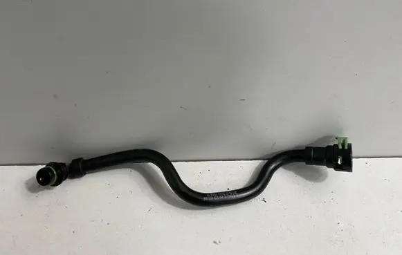 BMW 5 G30 G31 Engine coolant pipe/hose 8576823