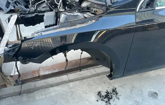 Volvo V60 Fender
