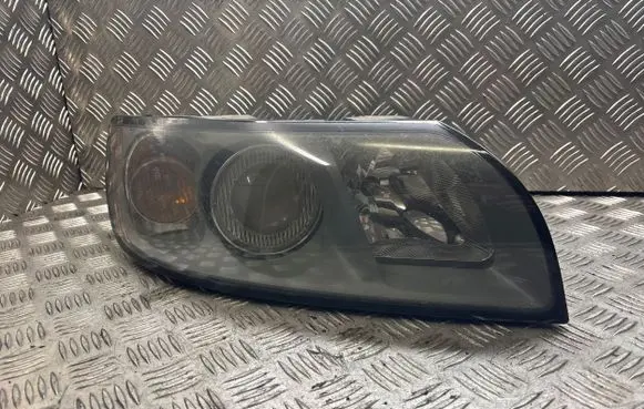 Volvo V50 Headlight/headlamp 30698886 031198204