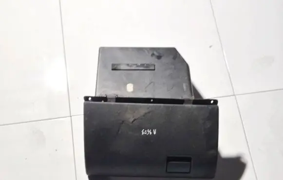 Opel Astra G Glove box 90561334
