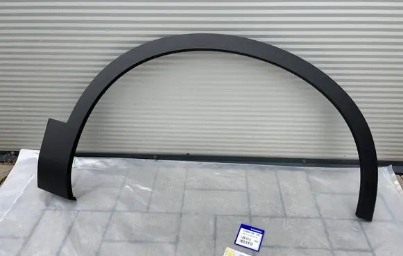 Volvo XC40 Fender trim (molding) 32409189