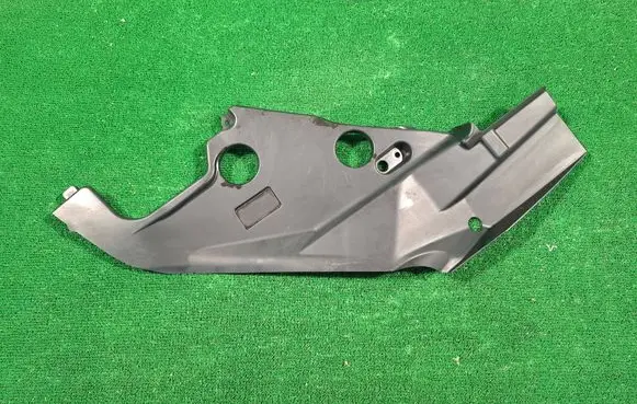 Mercedes-Benz SLK R172 Other engine bay part A1728260024