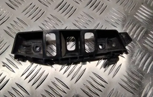 Volkswagen Touareg II Front bumper mounting bracket 7P6807183F