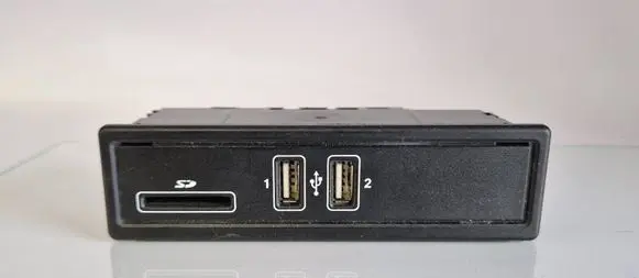 Mercedes-Benz C AMG W205 USB socket connector A2058200226